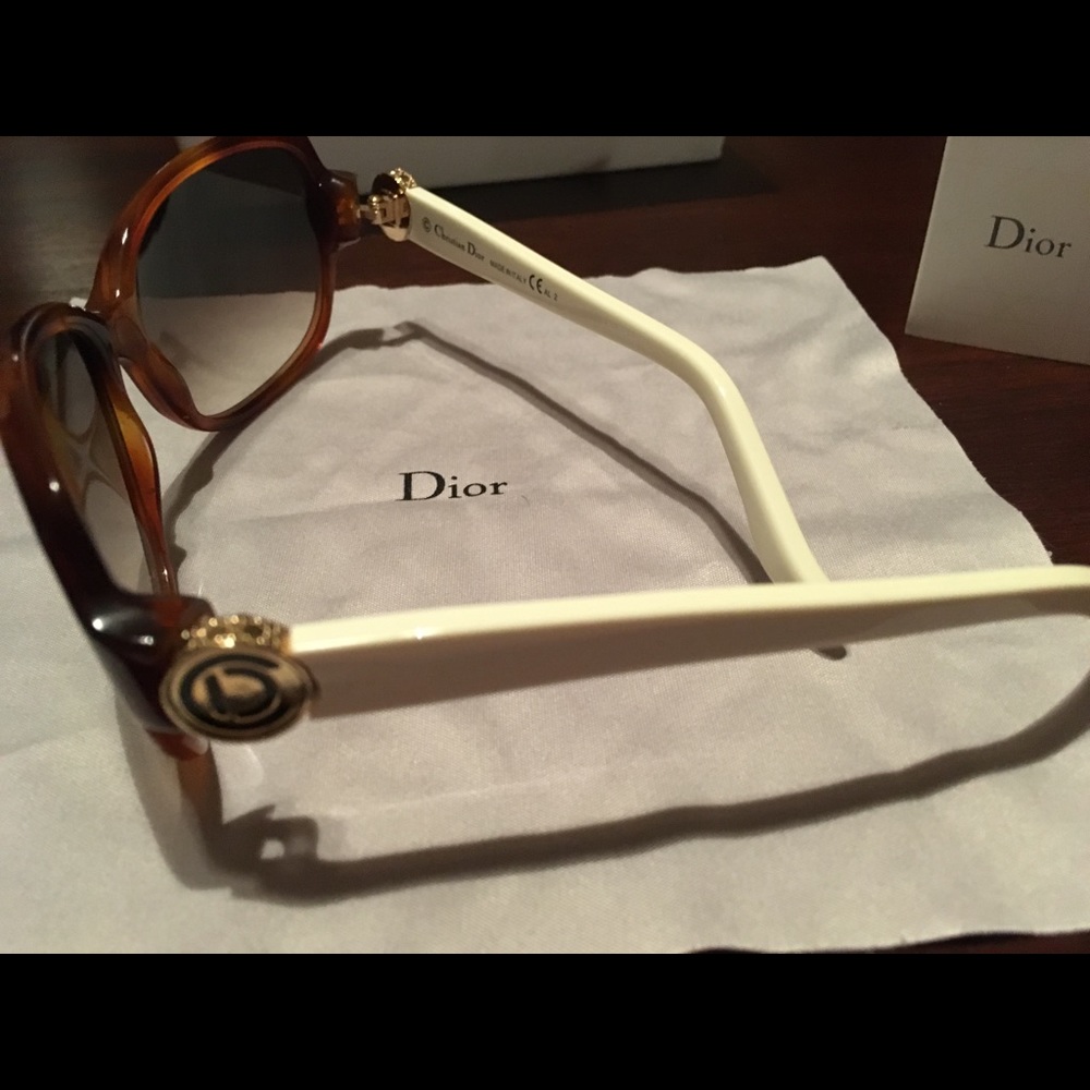 Dior sunglasses, brown and cream frames, NWOT - Picture 2 of 6